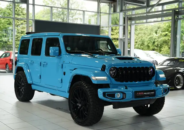 Jeep Wrangler view 5