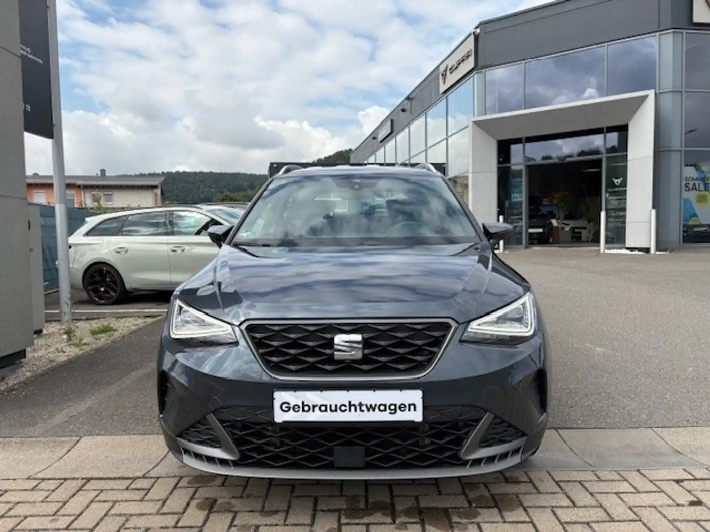 SEAT Arona FR Klima Navi Einparkhilfe Sitzheizung Grijs - 2