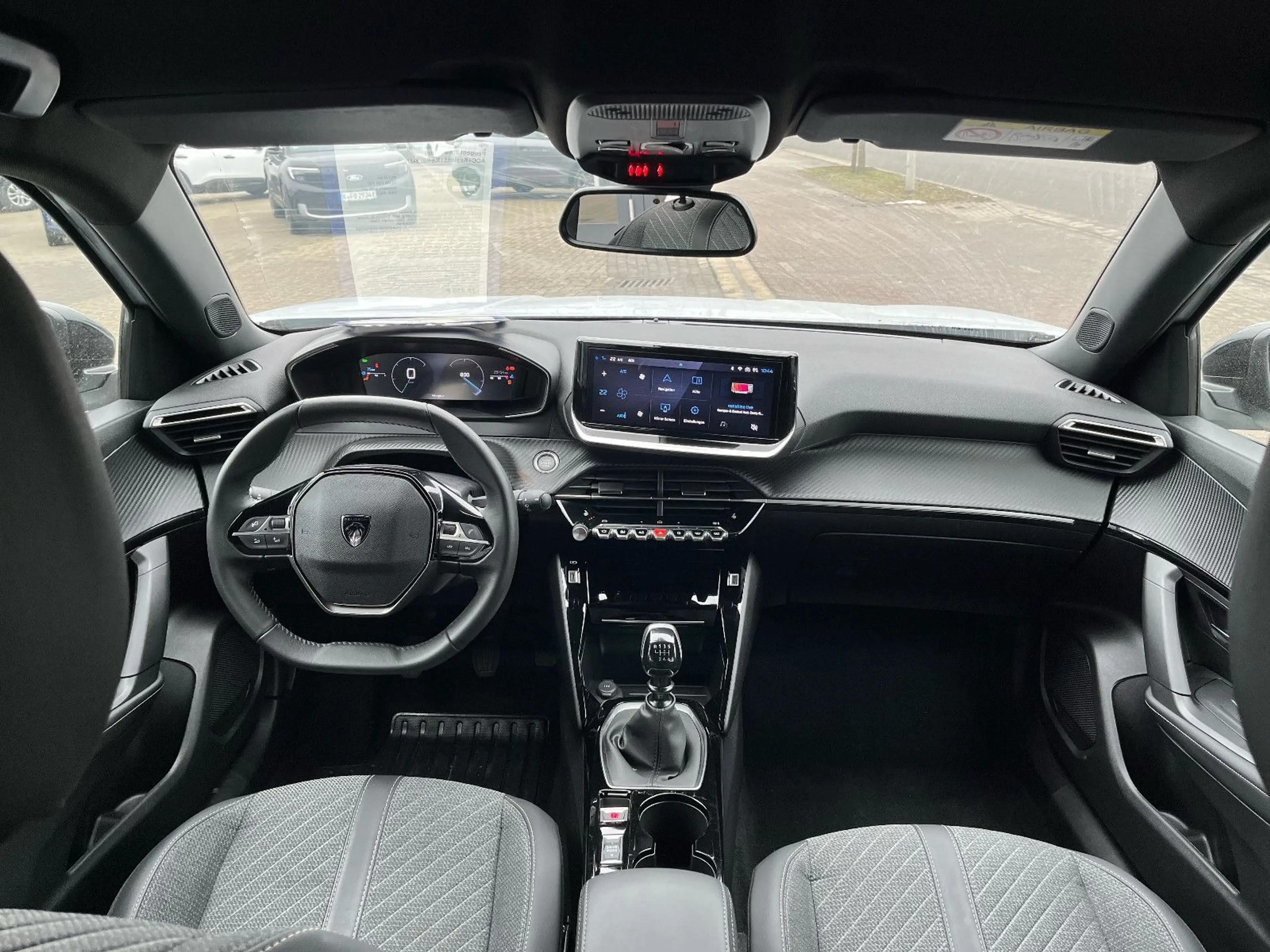 Peugeot 2008 Allure ACC+Keyless+Kamera+Navi — photo 10