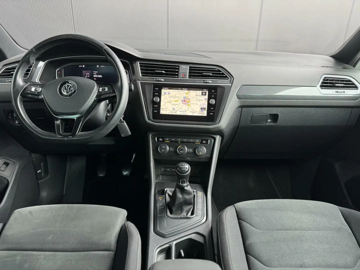 Volkswagen Tiguan 1.5 TSI R Line NL AUTO*PANO*VIRTUAL*STOELVERWARMIN White - 2