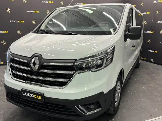 2023 Renault Trafic in White for sale