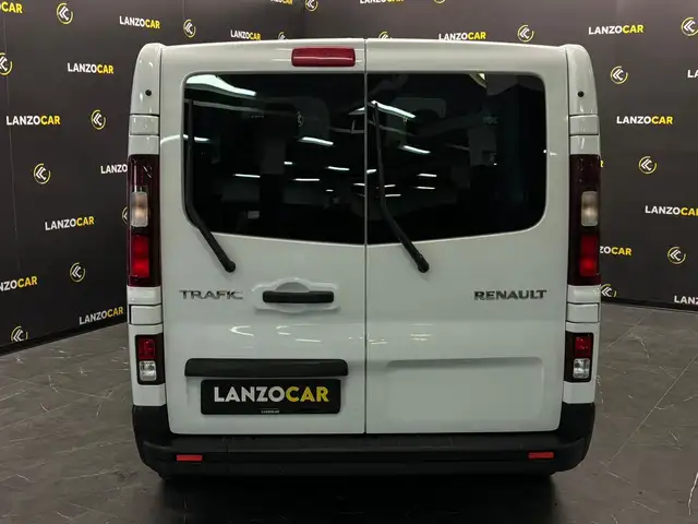 Renault Trafic view 5