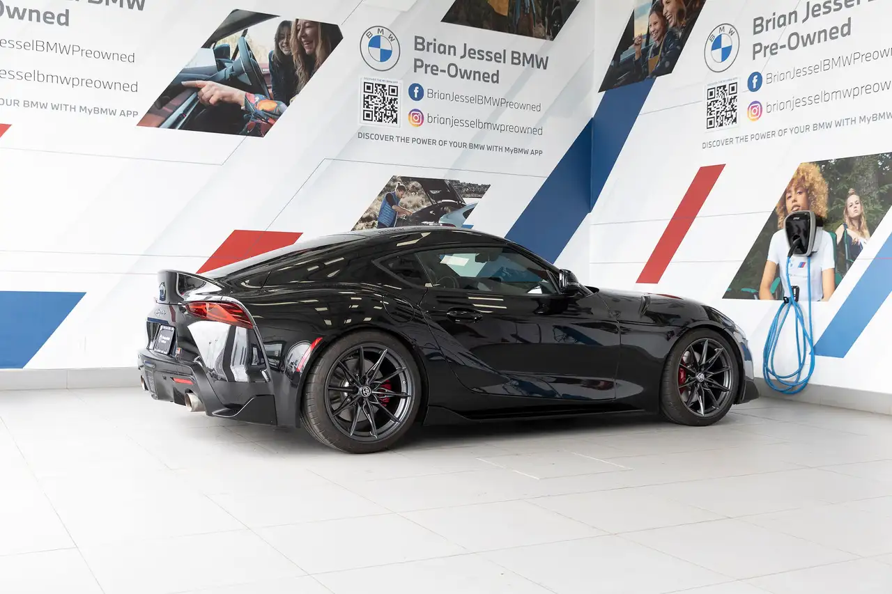 Toyota GR Supra снимка Toyota GR Supra