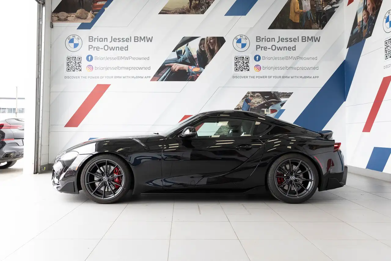 Toyota GR Supra снимка Toyota GR Supra