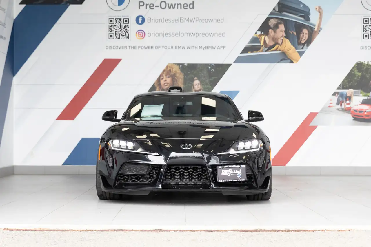 Toyota GR Supra снимка Toyota GR Supra