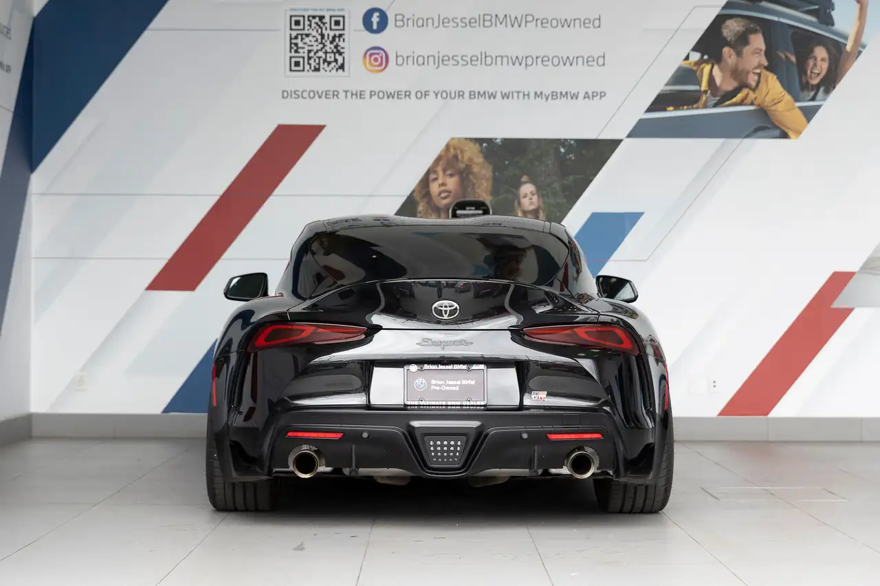 Toyota GR Supra снимка Toyota GR Supra
