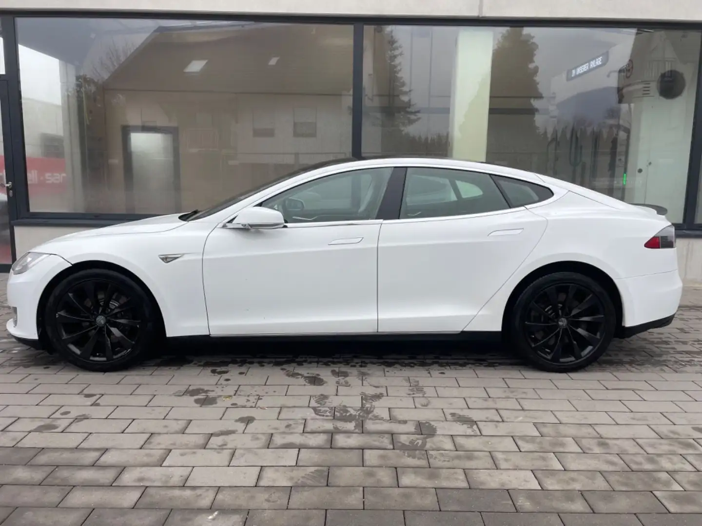 Tesla Model S P85 7 Sitze Leder Pano Luft Weiß - 2