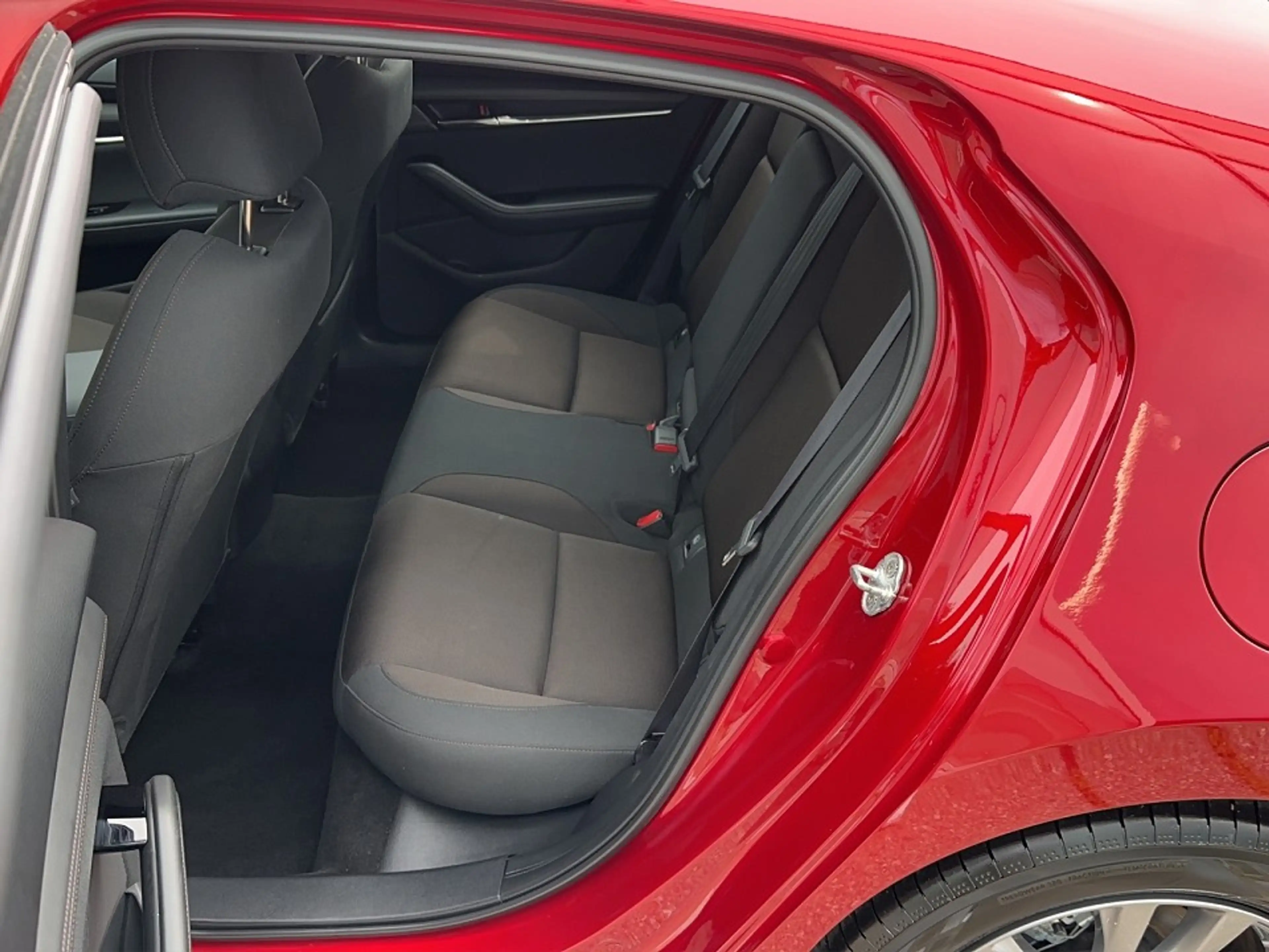 Mazda 3 Selection 1.Hand Navi Head-Up Sitzheizung — photo 8
