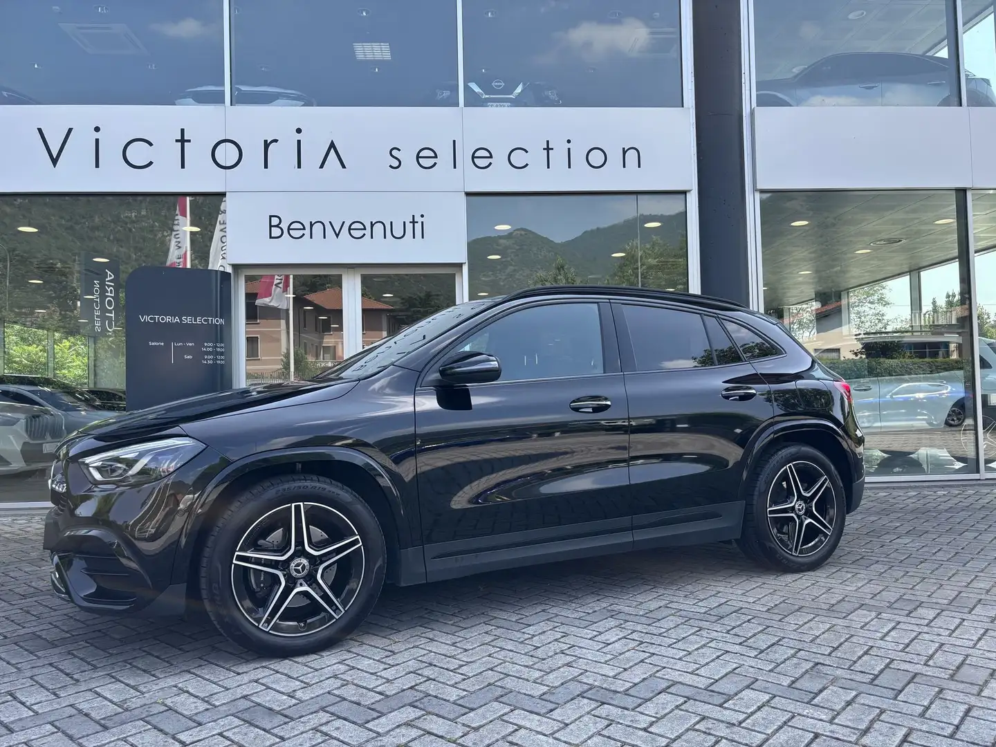 Mercedes-Benz GLA 200 GLA 200 D 4MATIC AMG LINE PREMIUM 150 CV C.AUTOMA Noir - 1