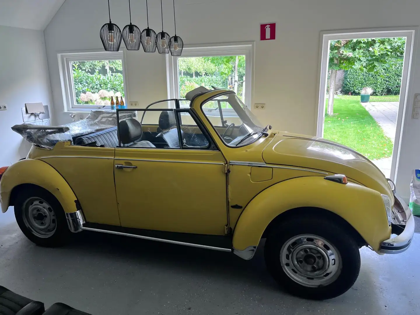 Volkswagen Kever Cabriolet 1303 LS Geel - 1