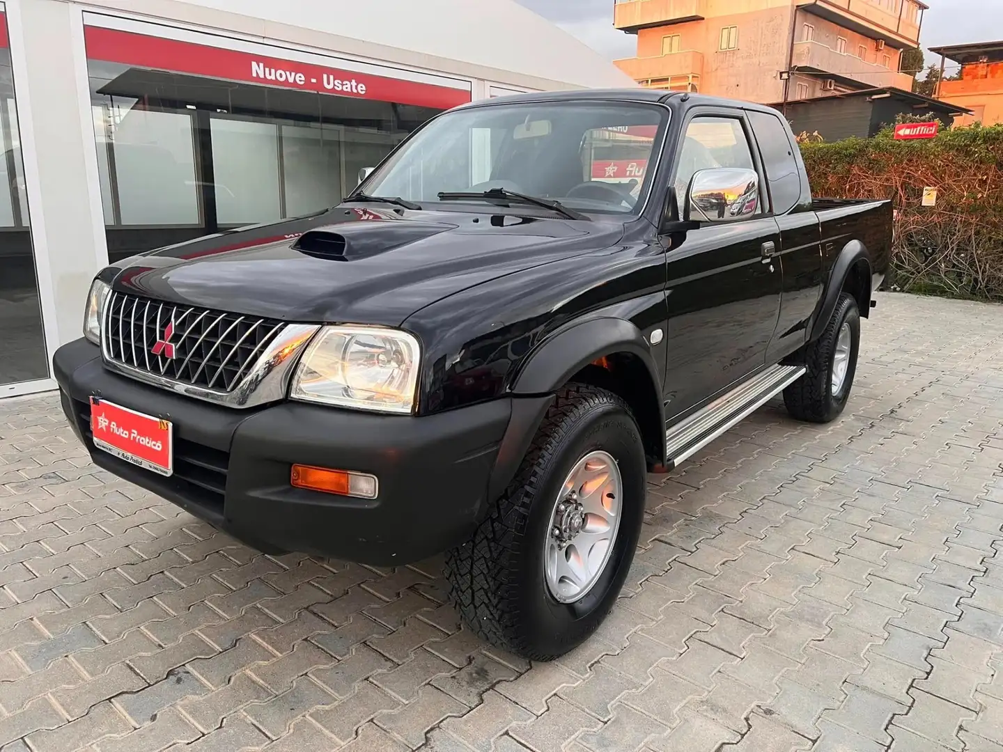 Mitsubishi L200 2.5 TDI 4WD Single Cab Pick-up GL Schwarz - 1