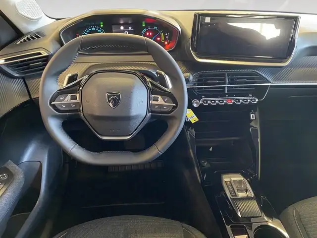 Peugeot 208 view 18
