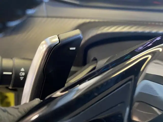 Peugeot 208 view 20