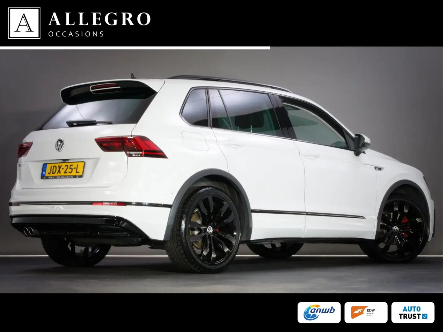 Volkswagen Tiguan 1.5 TSI ACT Highline Business R (PANORAMADAK, SFEE Wit - 2