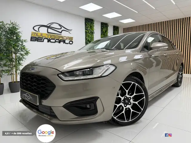 Ford Mondeo Sedán 2.0 HEV ST-Line