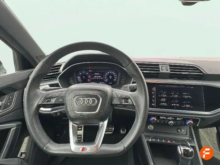 Audi Q3 2019, foto 11