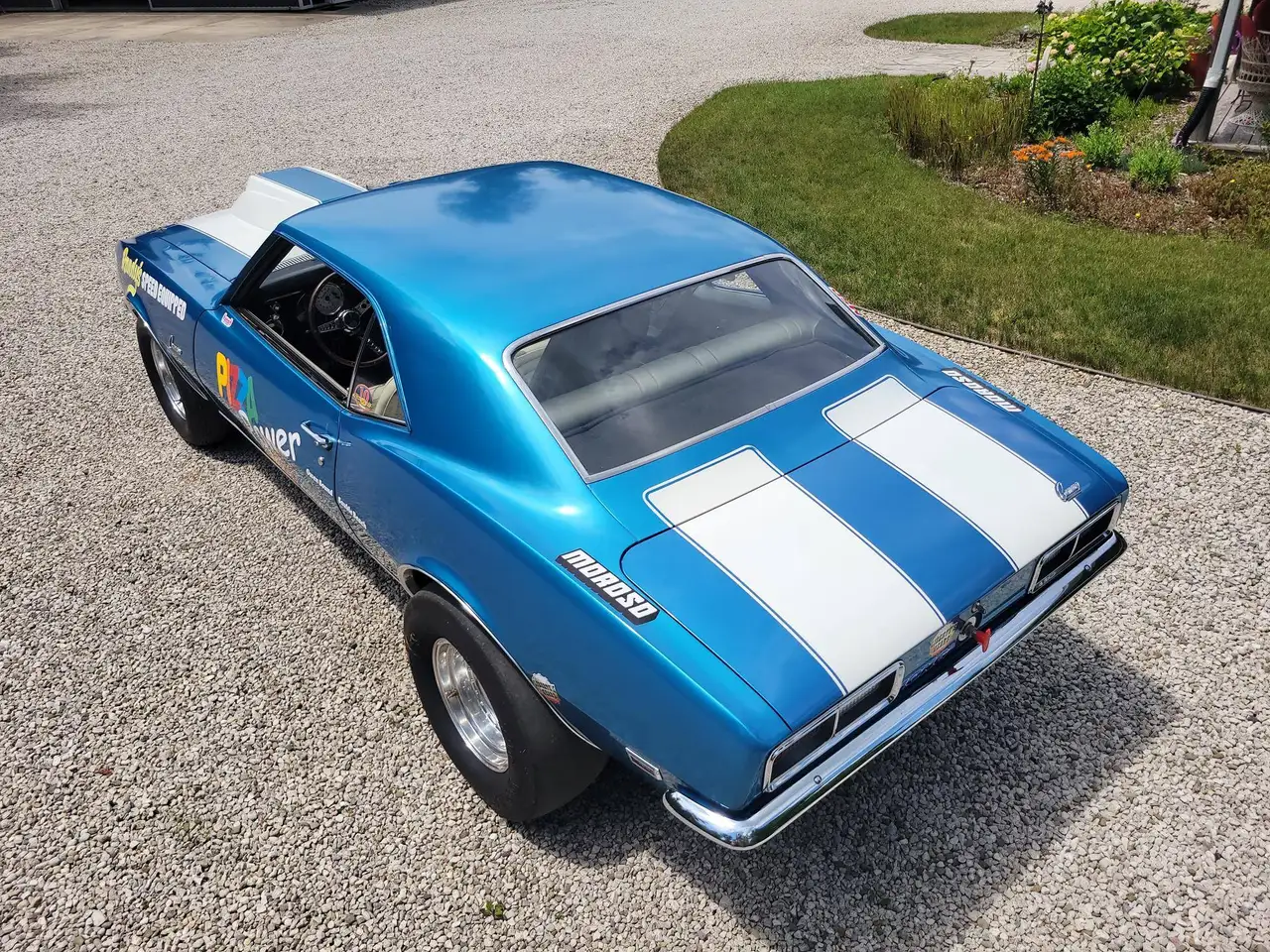 Chevrolet Camaro снимка Chevrolet Camaro