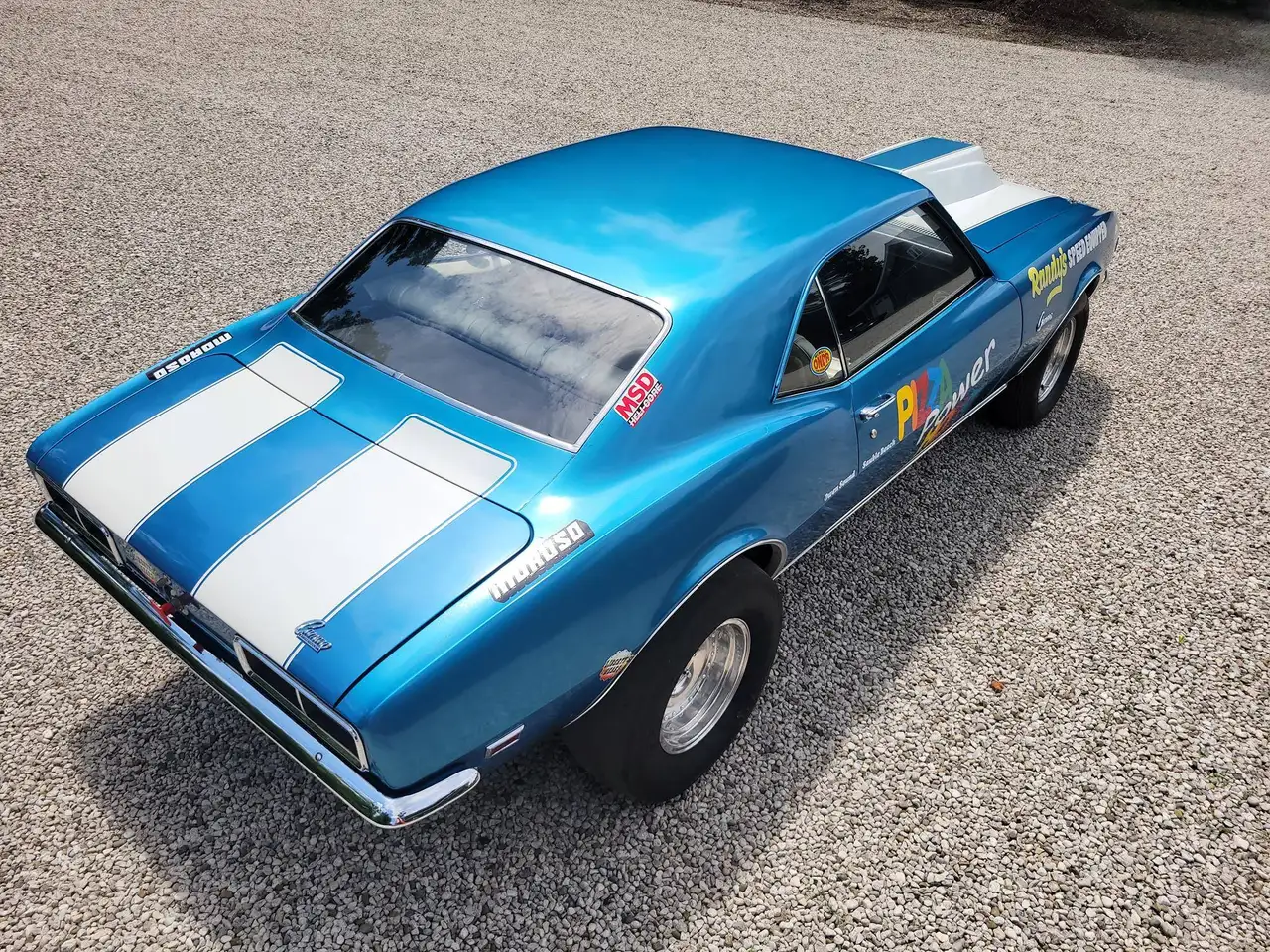 Chevrolet Camaro снимка Chevrolet Camaro