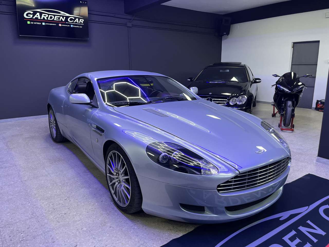 Aston Martin DB9 Coupe 6.0 Touchtronic 2