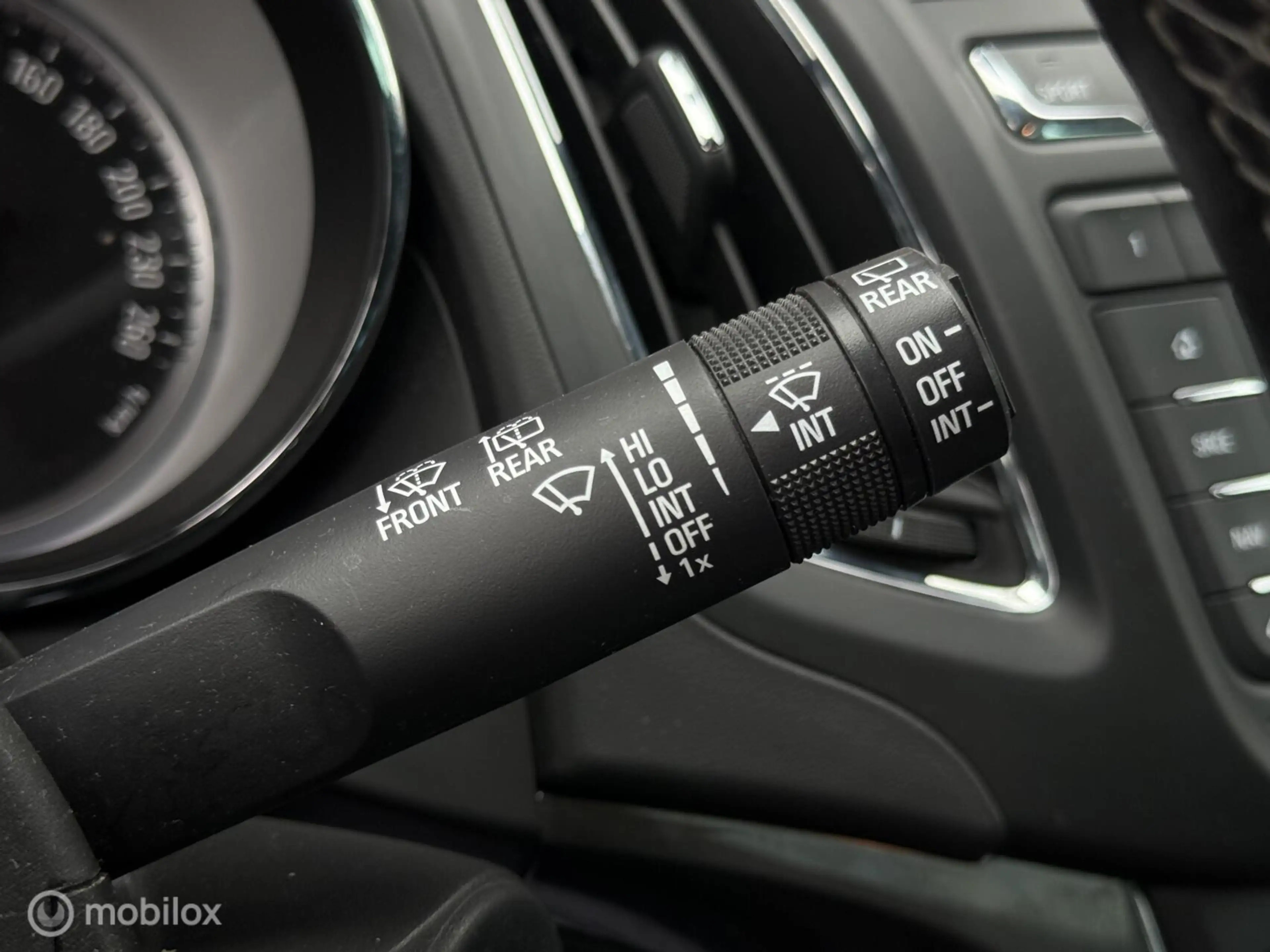 Opel Zafira Tourer 2.0 CDTI Design Edition 7p. — photo 8