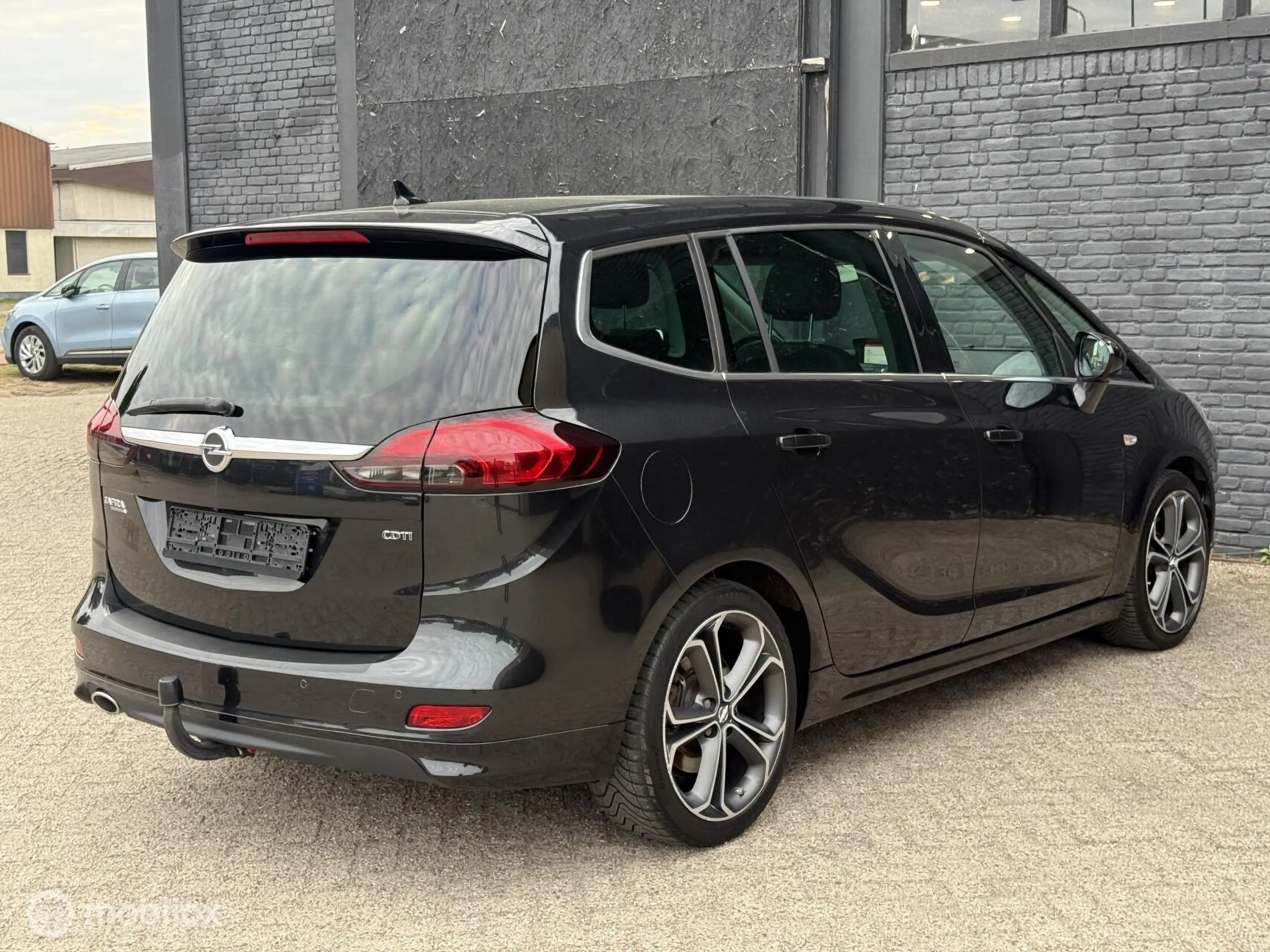 Opel Zafira Tourer 2.0 CDTI Design Edition 7p. — photo 4