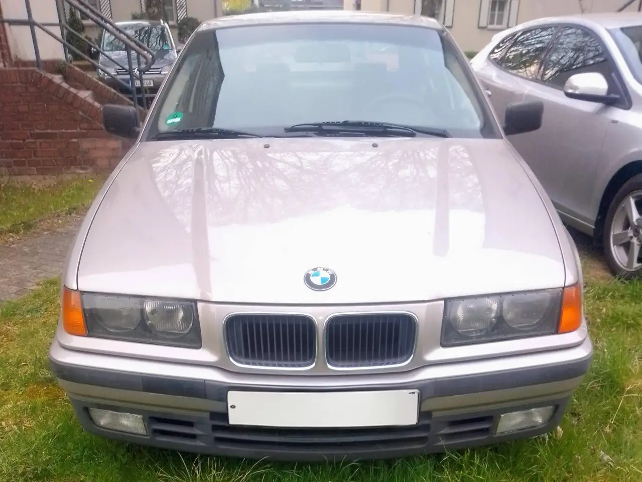 BMW 316i, foto 1