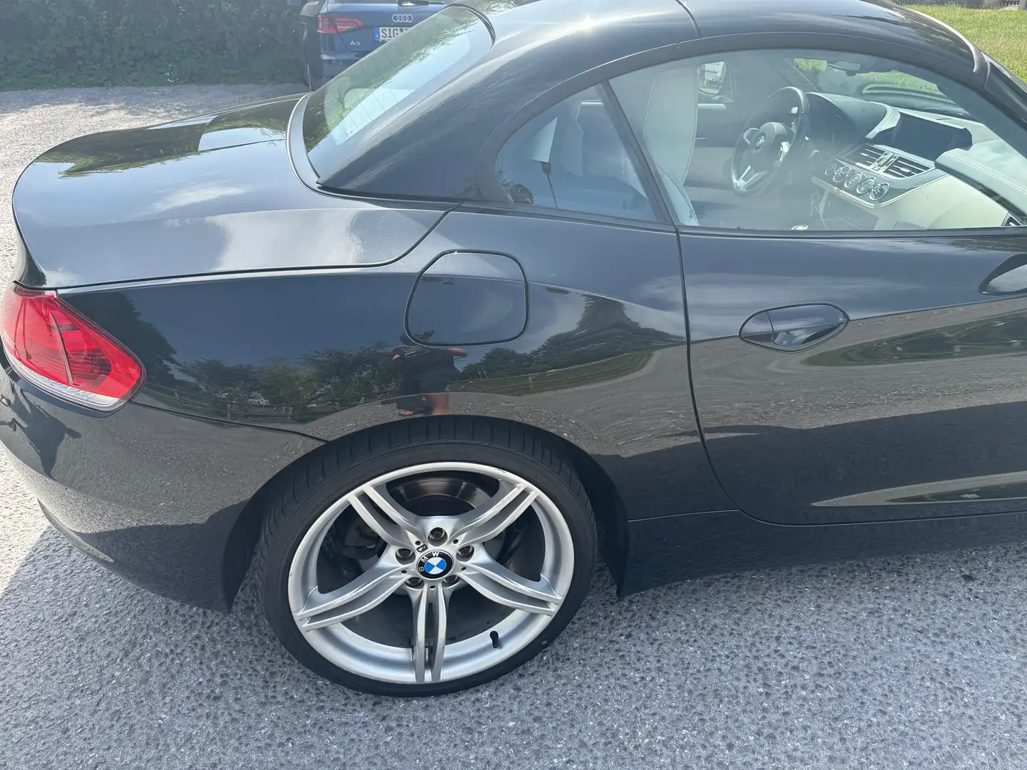 BMW Z4 Z4 sDrive 30i Schwarz - 2