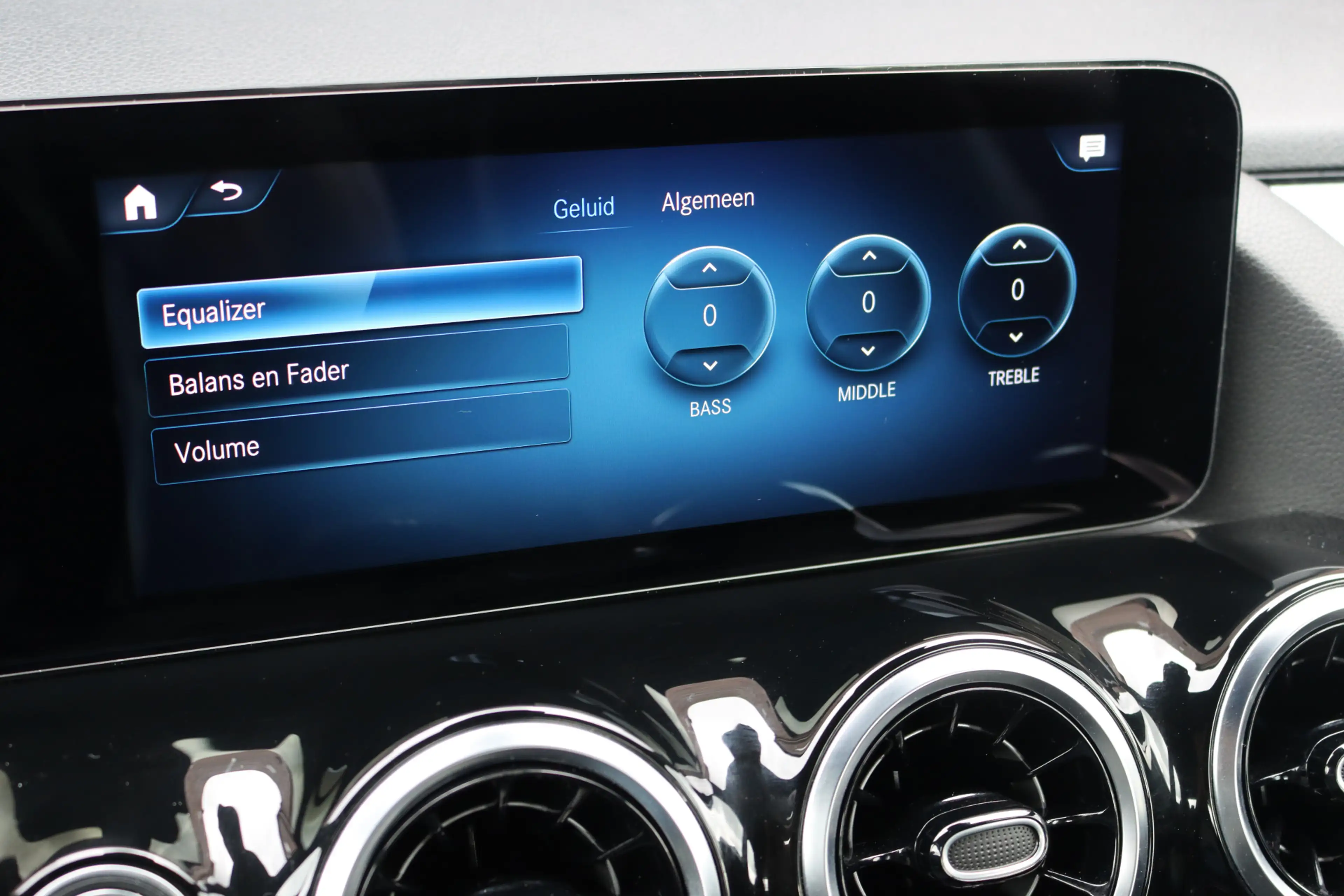 Mercedes-Benz GLA 250 e Luxury Line | Augmented Reality | Stoelverwarmin — photo 36