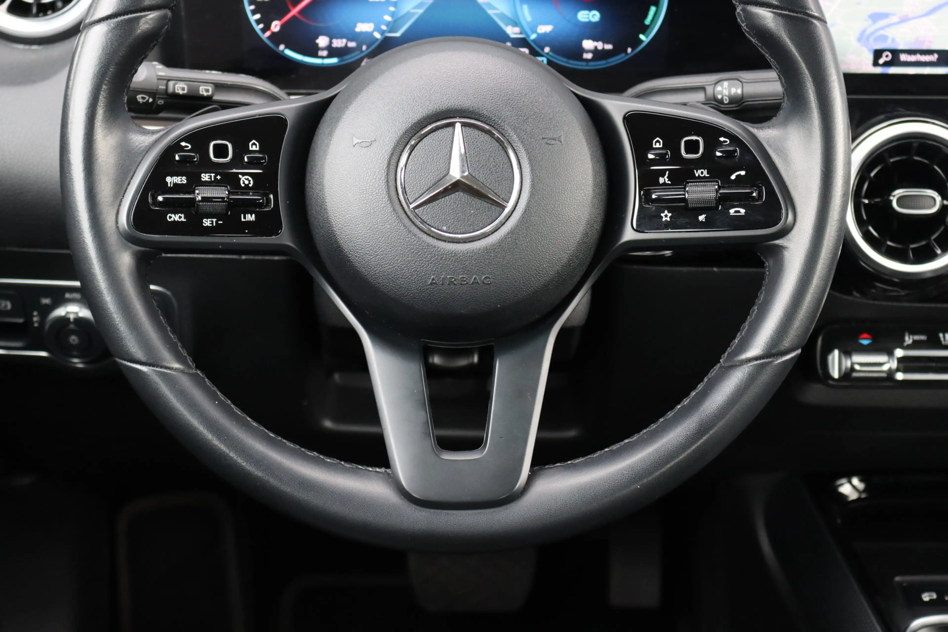 Mercedes-Benz GLA 250 e Luxury Line | Augmented Reality | Stoelverwarmin — photo 27