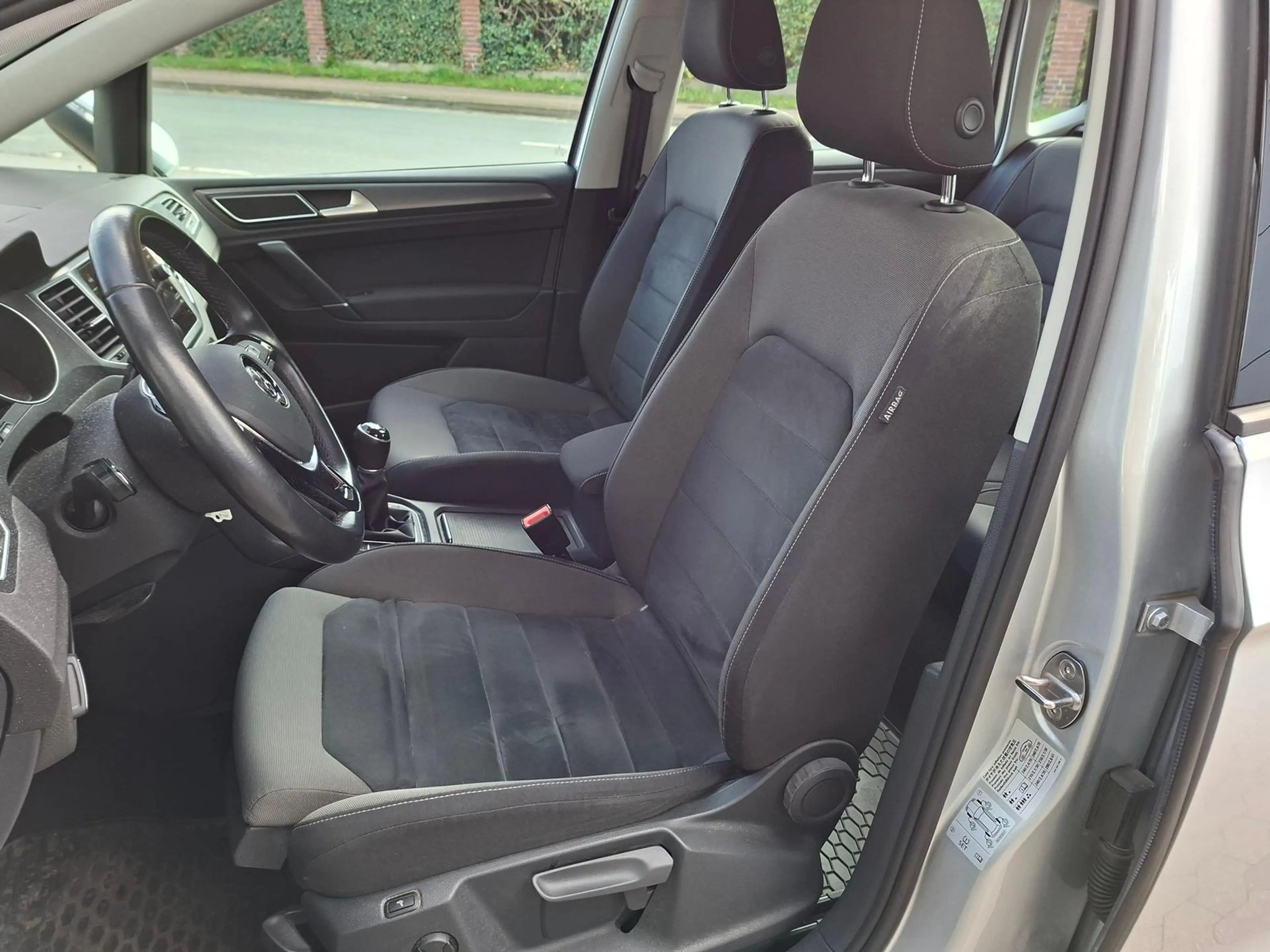 Volkswagen Golf Sportsvan 1.5 TSI Comfortline Scheckheft — photo 11