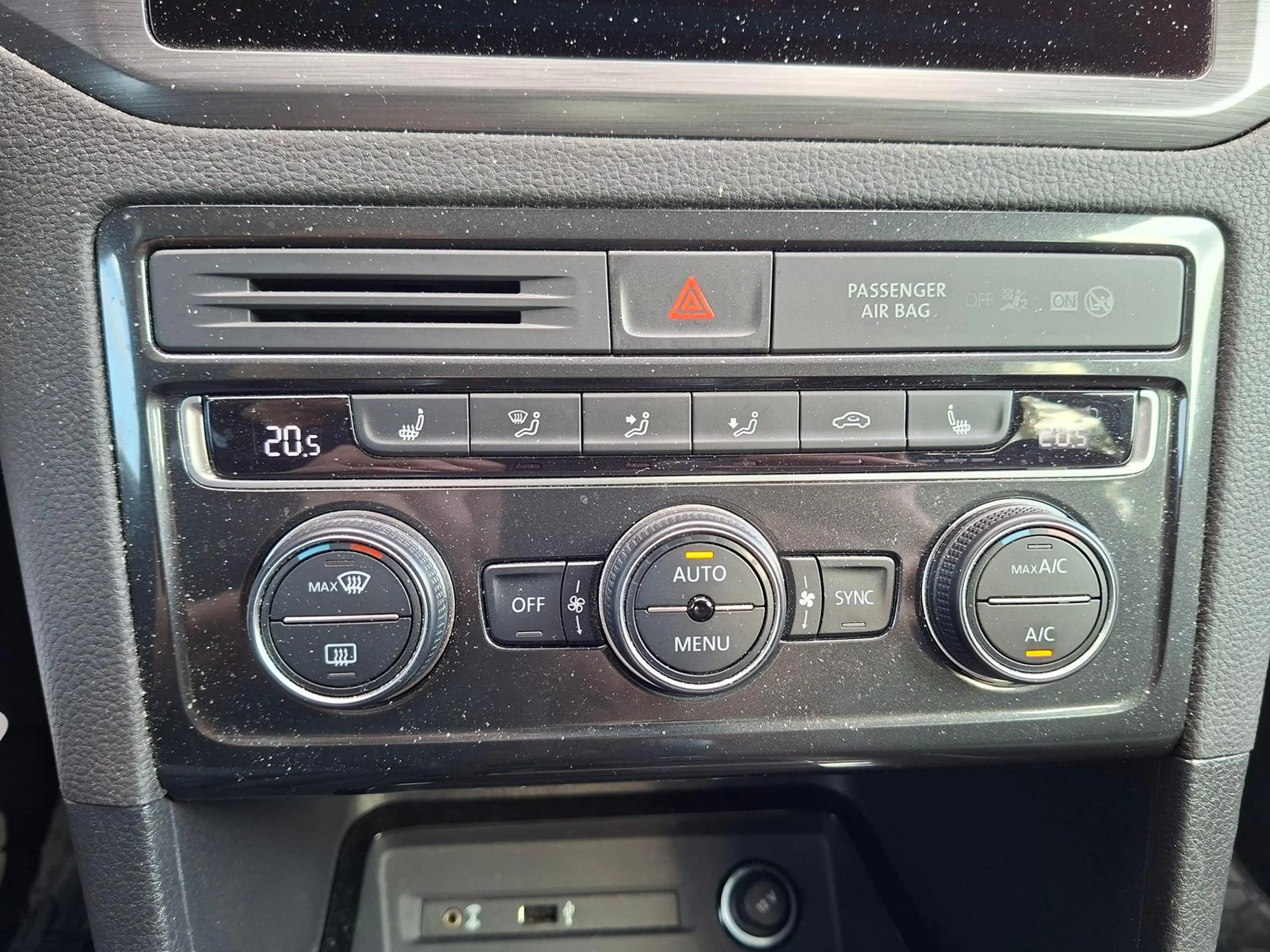 Volkswagen Golf Sportsvan 1.5 TSI Comfortline Scheckheft — photo 14