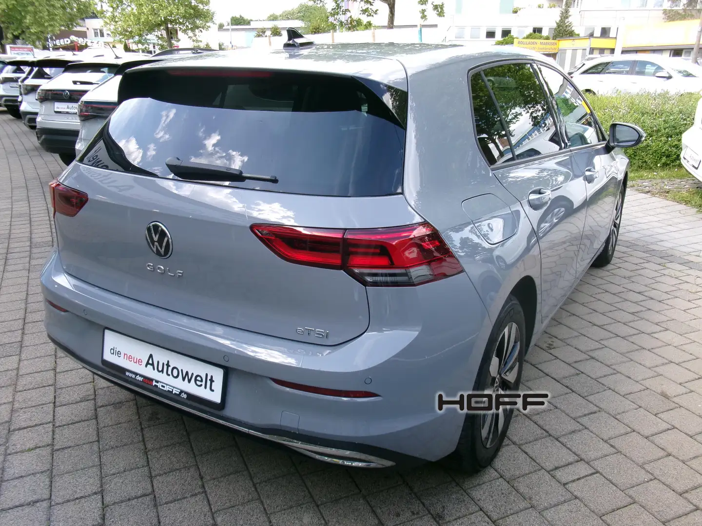 Volkswagen Golf VIII 1.0 eTSI Move Standh. Navi ACC Allwetter Gris - 2