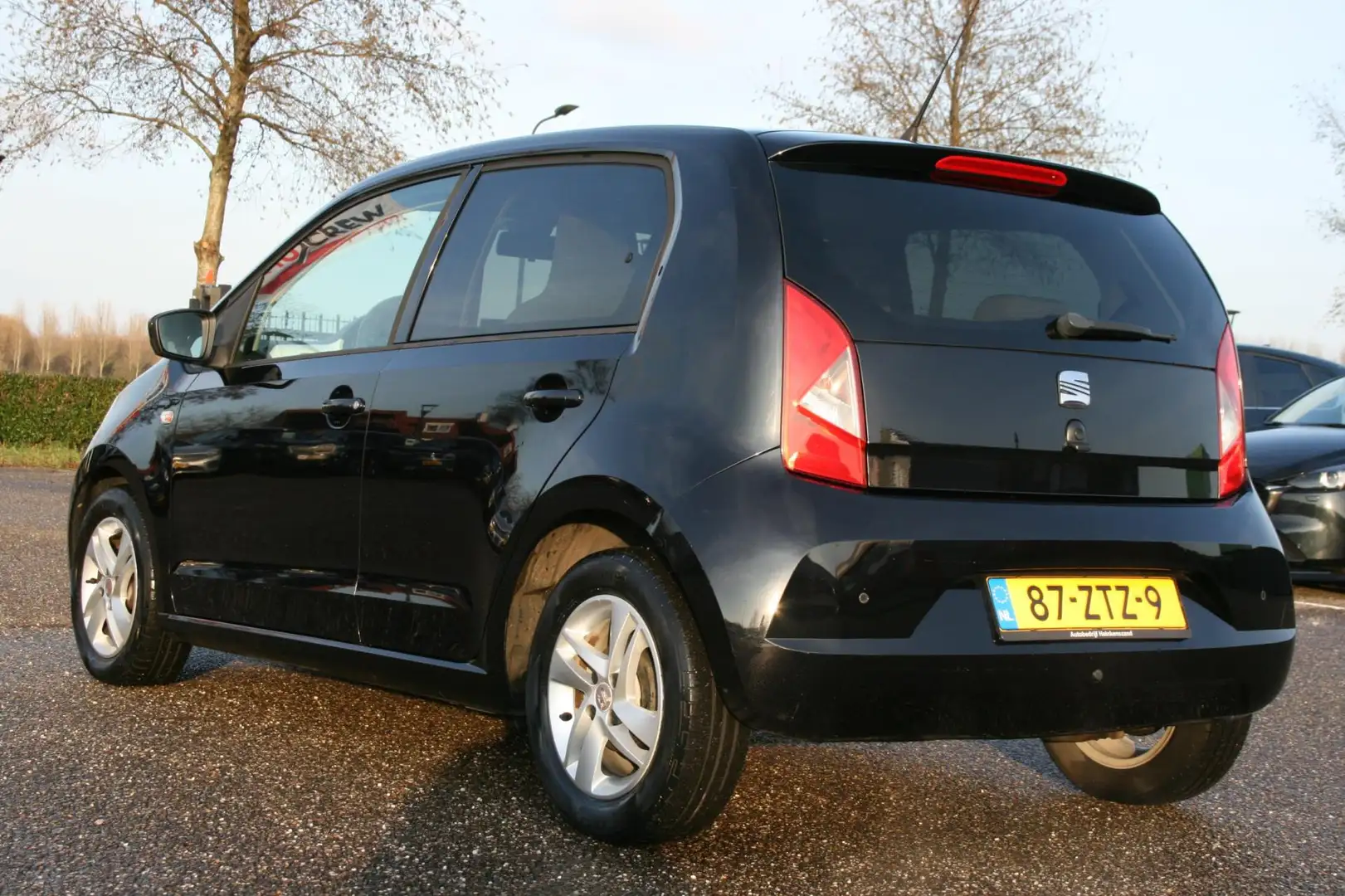 SEAT Mii 1.0 Sport Connect / cruise / parkeersensoren / nav Noir - 2