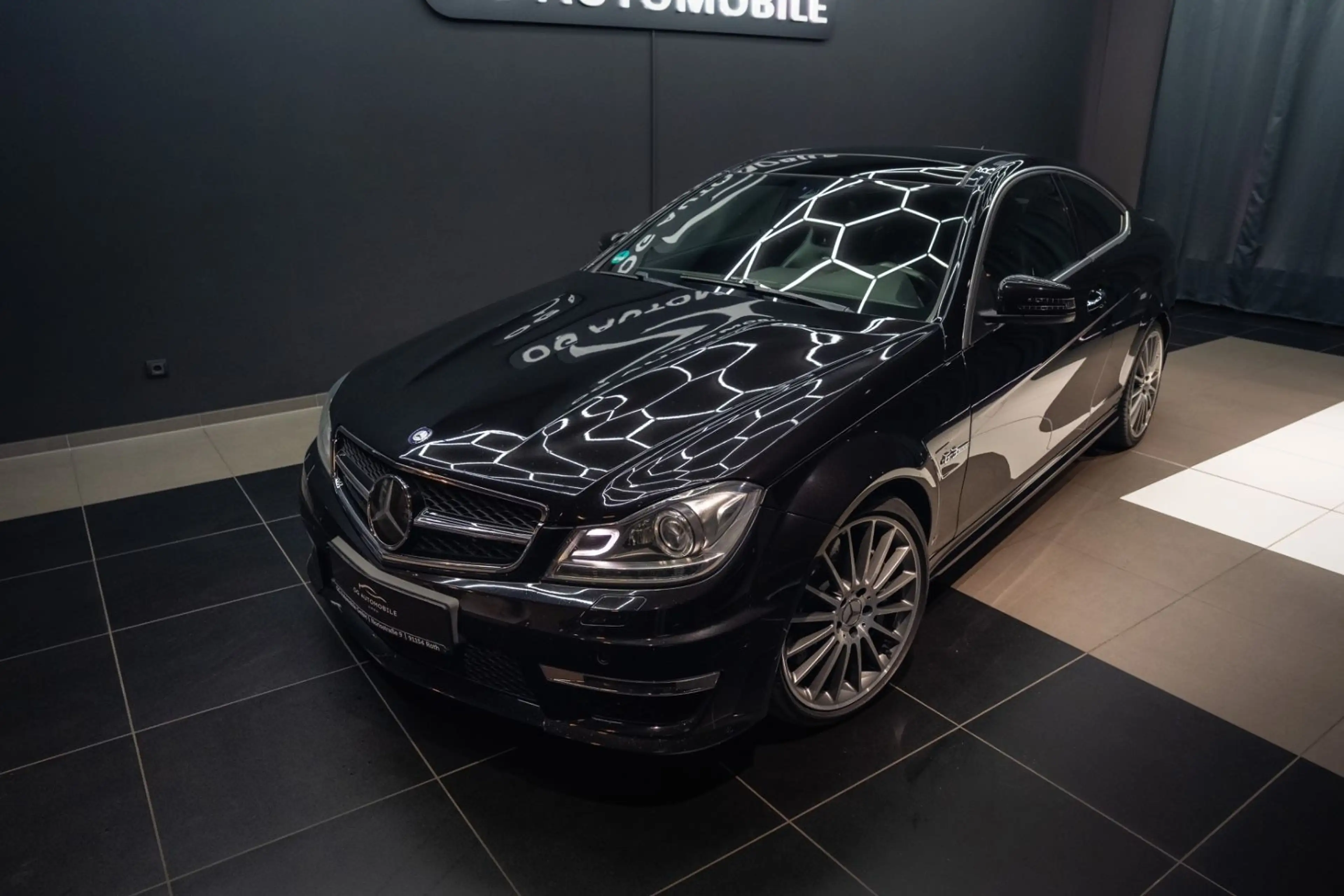 Mercedes-Benz C 63 AMG Coupe*H&K*PANO*LEDER*LED*MEMORY*DISTRON — photo 4