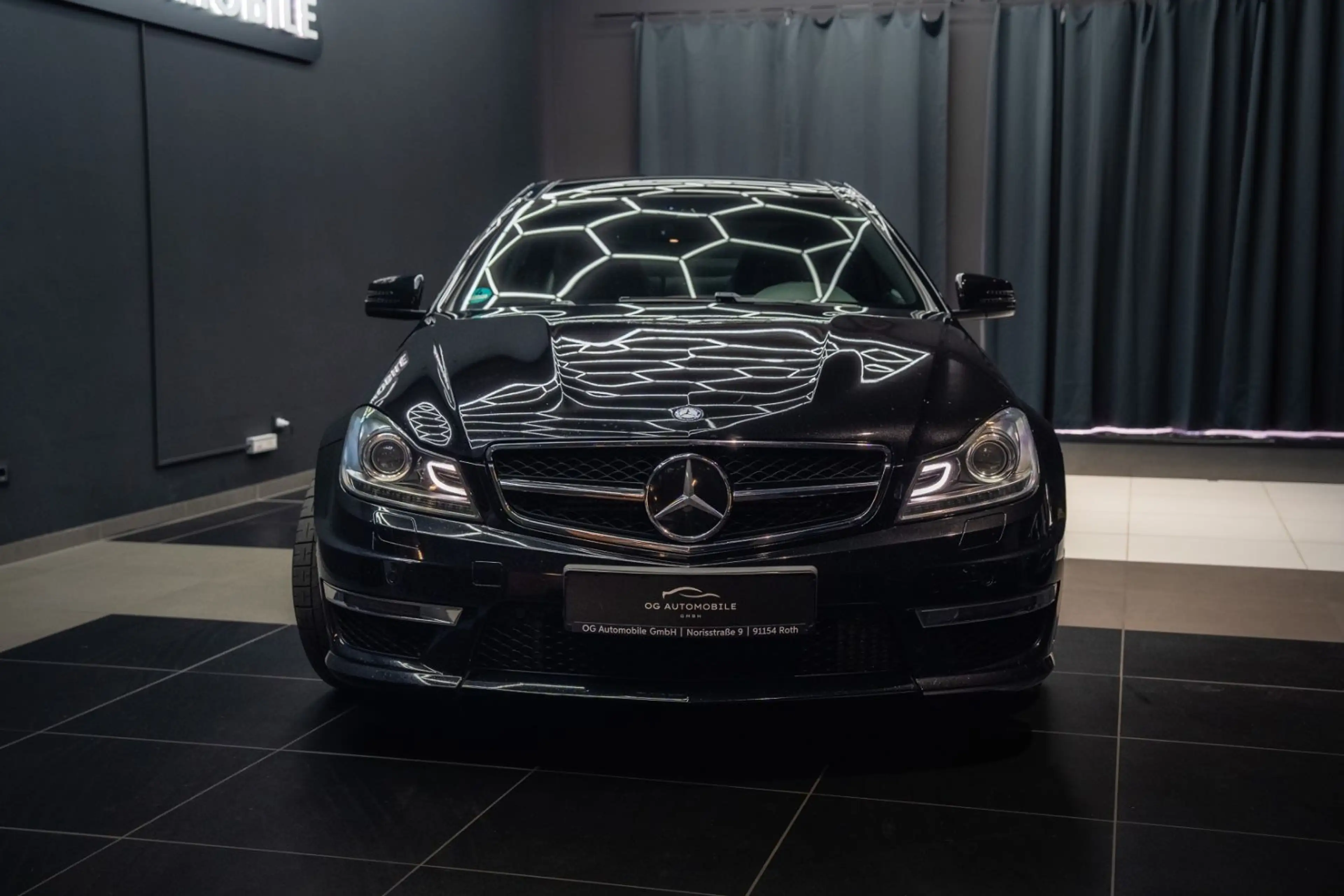 Mercedes-Benz C 63 AMG Coupe*H&K*PANO*LEDER*LED*MEMORY*DISTRON — photo 7