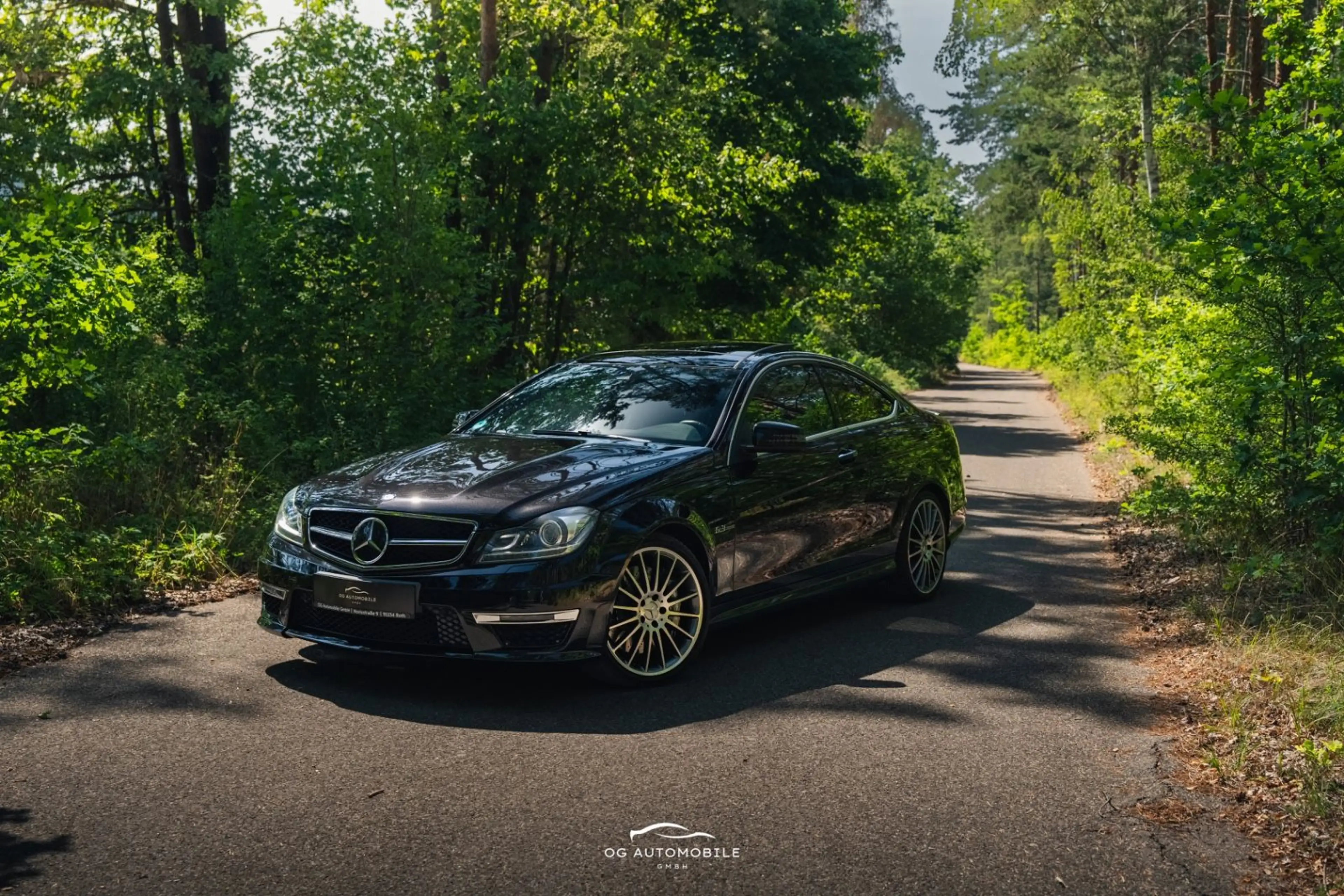 Mercedes-Benz C 63 AMG Coupe*H&K*PANO*LEDER*LED*MEMORY*DISTRON — photo 2