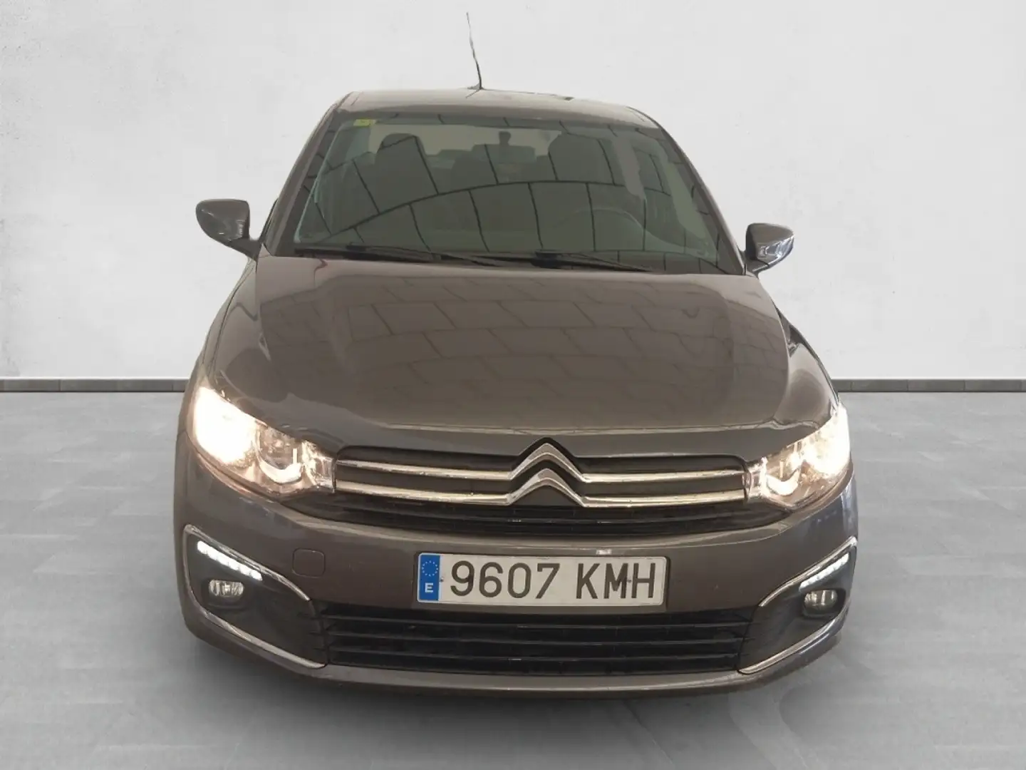 Citroen C-Elysée 1.2 PureTech Shine 82 Gris - 2