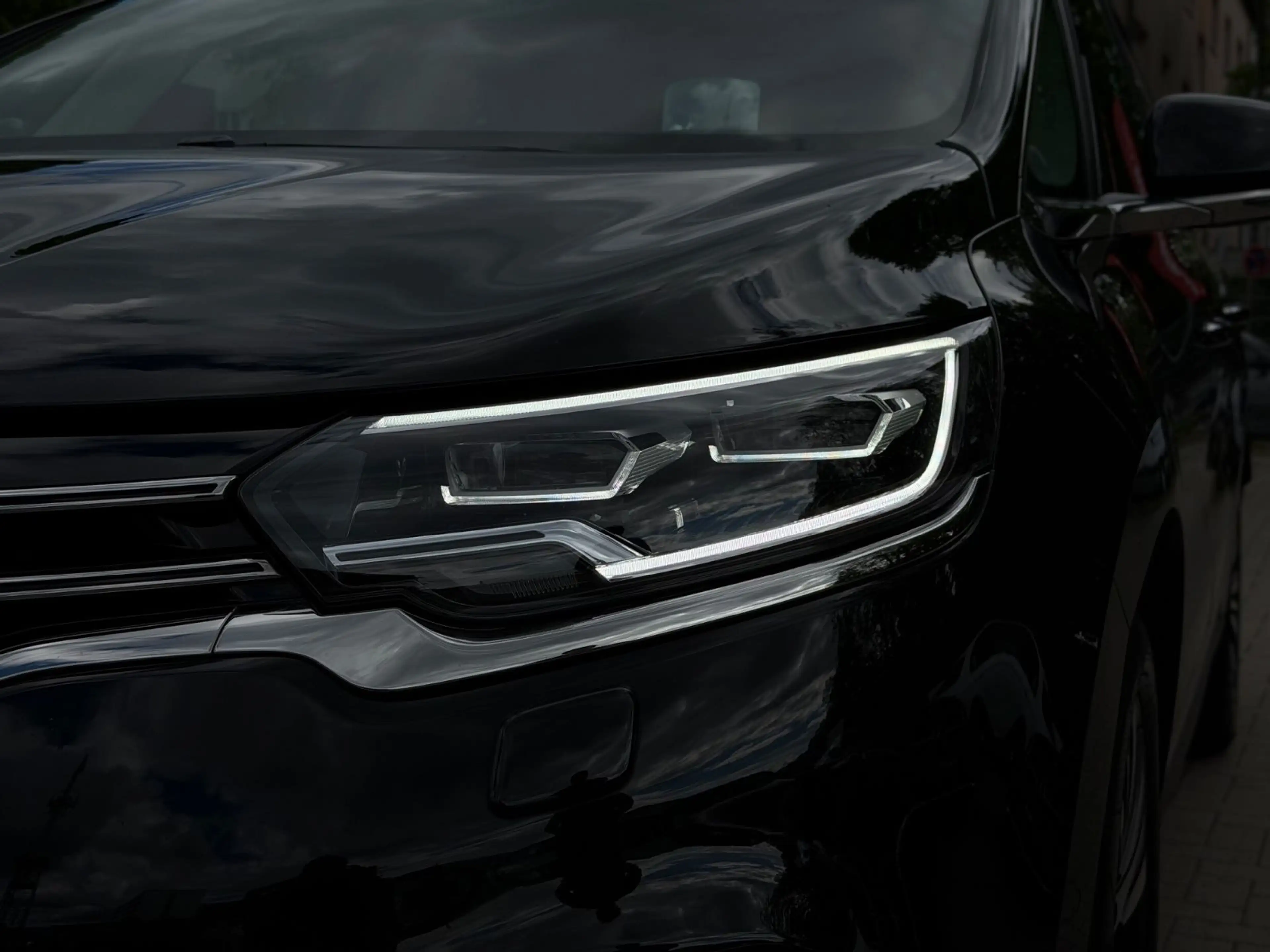 Renault Espace V 2.0dCi Initiale Paris*LED*PANO*BOSE*360 — photo 3