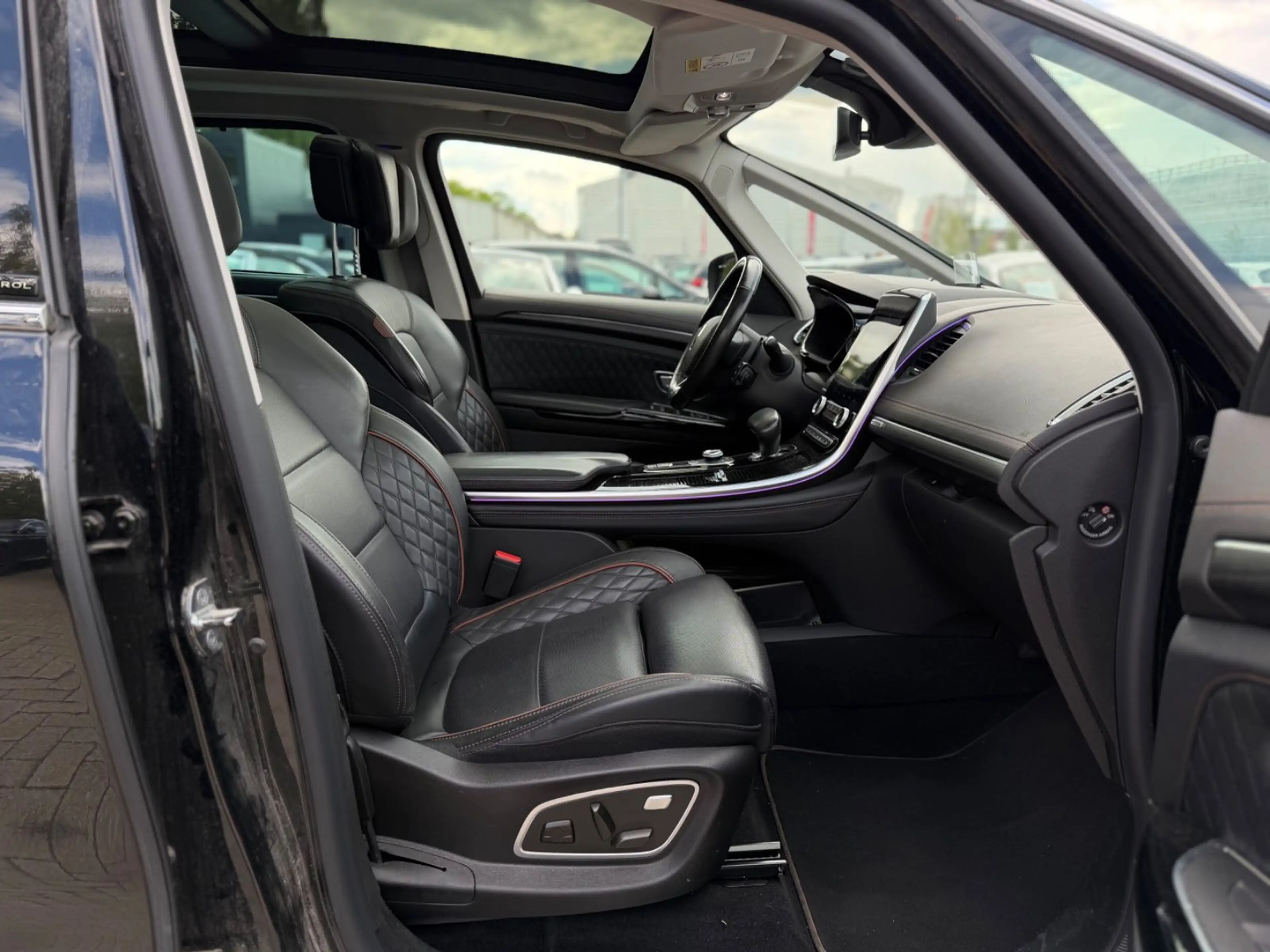 Renault Espace V 2.0dCi Initiale Paris*LED*PANO*BOSE*360 — photo 15