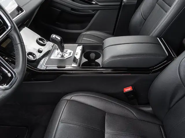 Land Rover Range Rover Evoque view 16