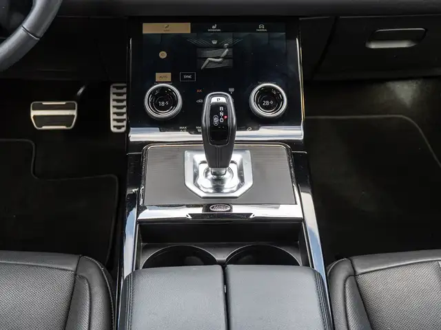 Land Rover Range Rover Evoque view 15