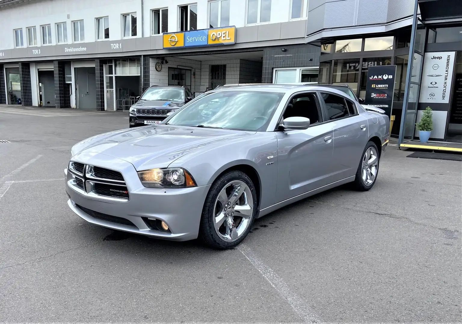 Dodge Charger R/T 5,7L V8 Hemi 276 kW (375 PS), Automatik, He... Gümüş rengi - 2