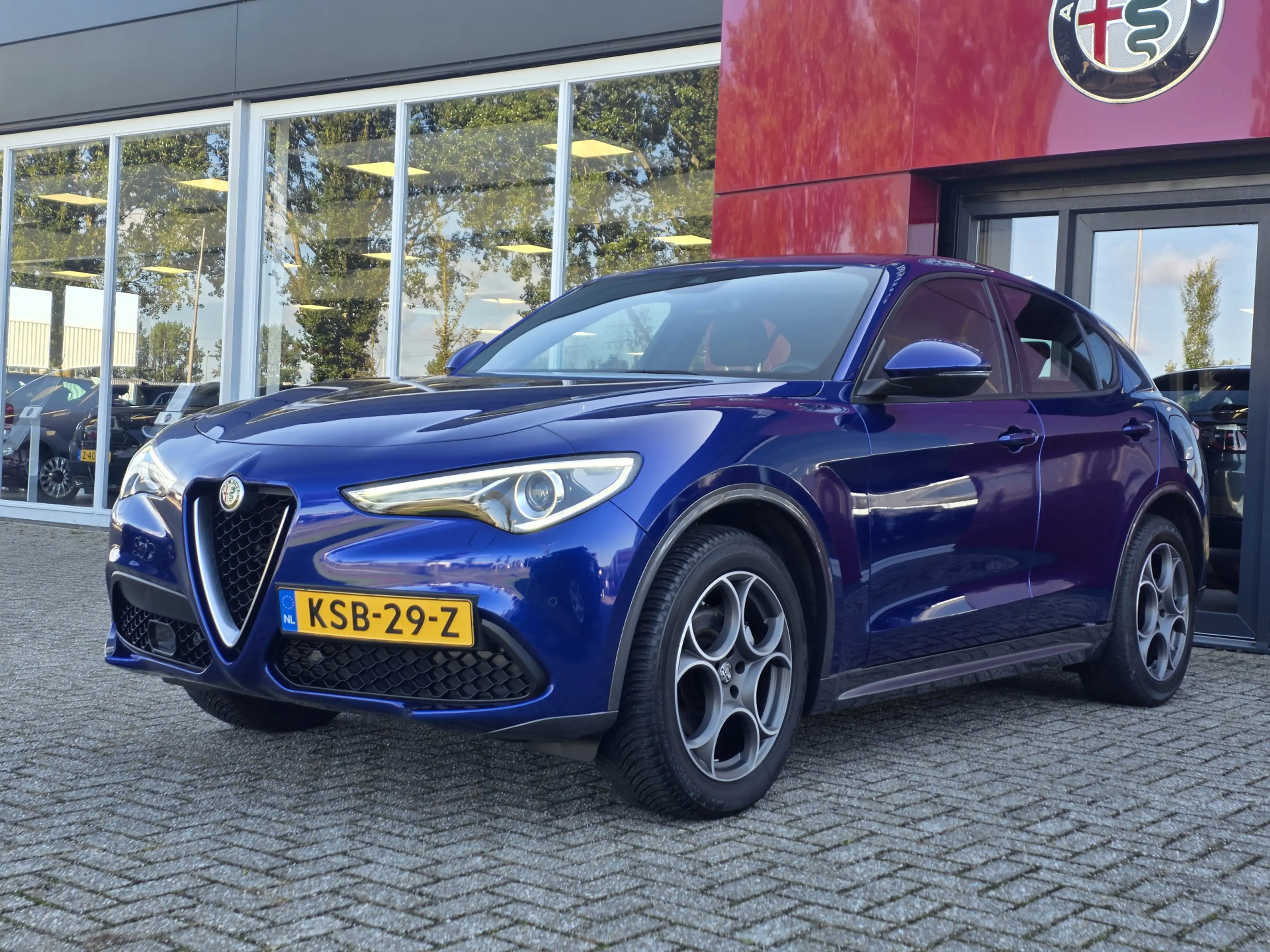 Alfa Romeo Stelvio 2.0 T AWD Ti 19'' Lm velgen | Apple/Android Carpla — photo 2