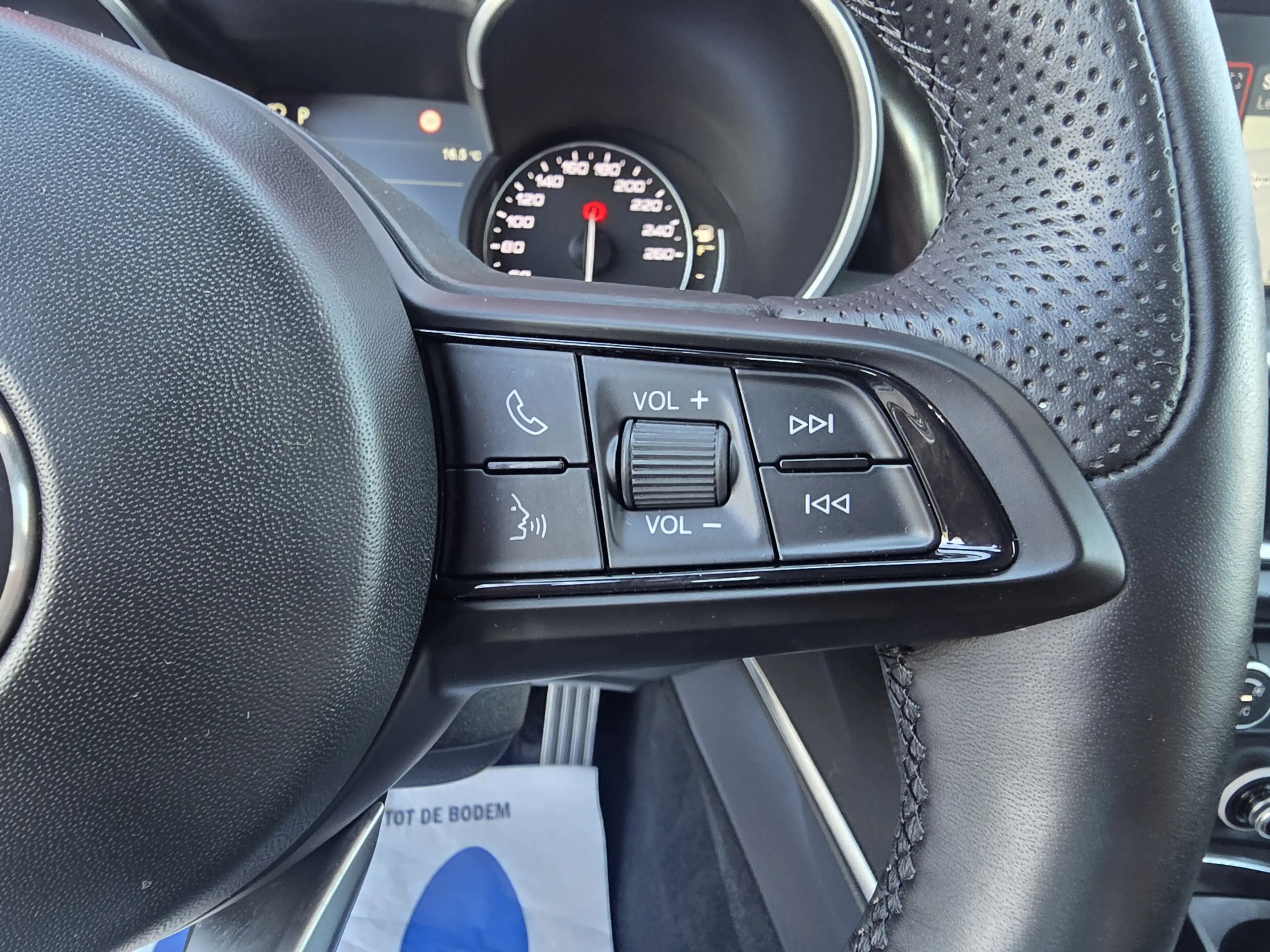 Alfa Romeo Stelvio 2.0 T AWD Ti 19'' Lm velgen | Apple/Android Carpla — photo 5