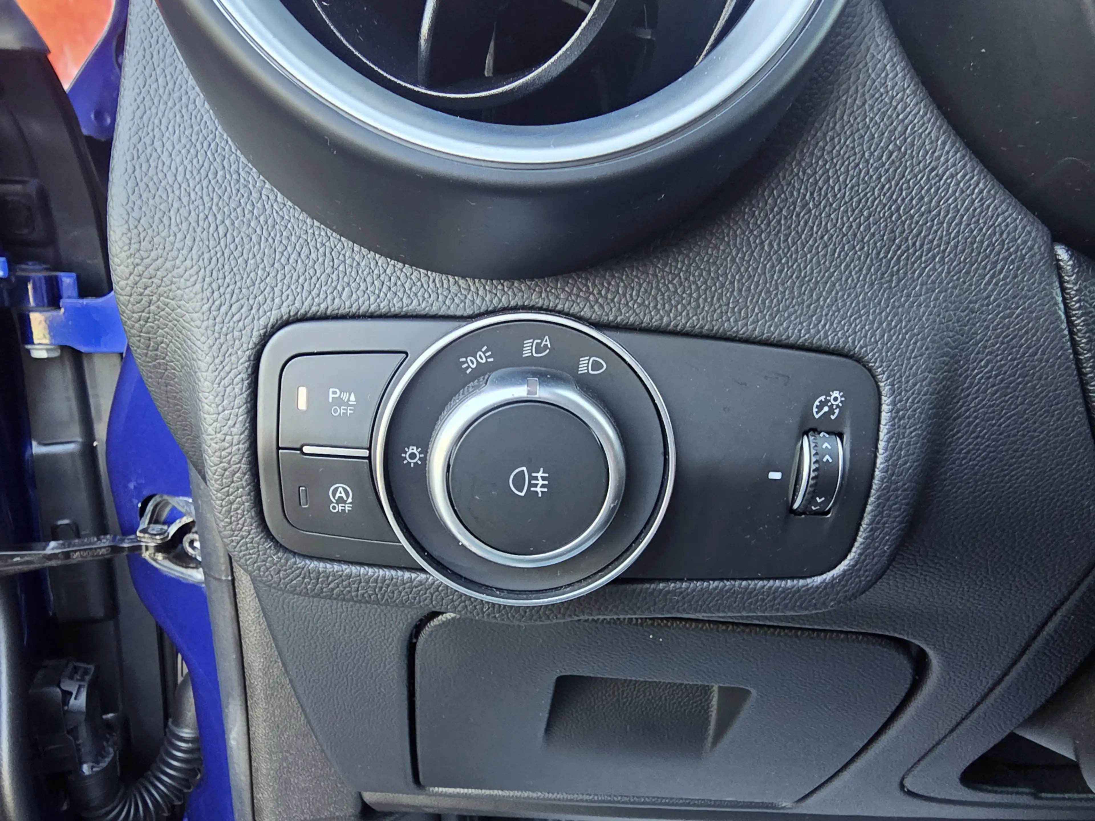 Alfa Romeo Stelvio 2.0 T AWD Ti 19'' Lm velgen | Apple/Android Carpla — photo 13