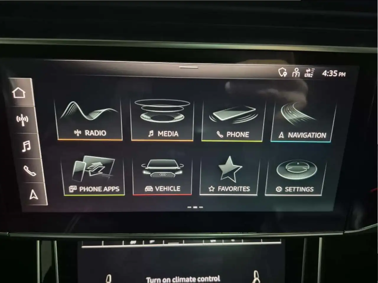 Audi Q7 снимка Audi Q7