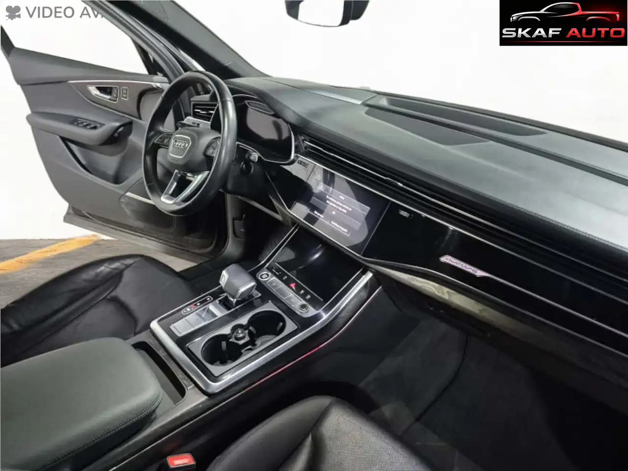 Audi Q7 снимка Audi Q7