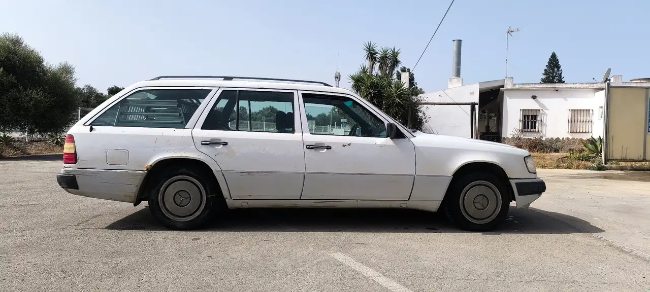 Mercedes-Benz E 300 SW td, foto 3
