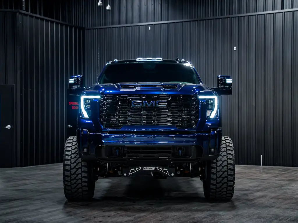 GMC Sierra 3500Hd 2026 photo 2