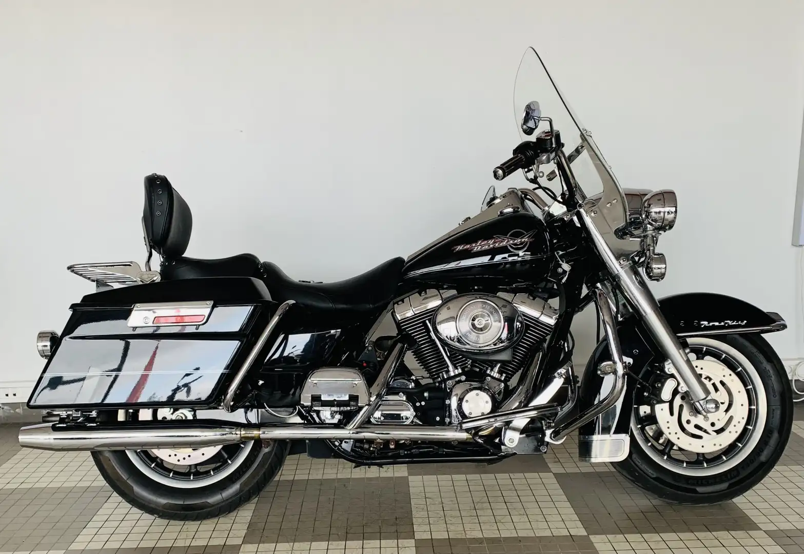 Harley-Davidson Road King Noir - 1